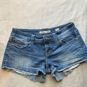 BKE Jean Shorts! Stella Shorts. Size 27. Embroidered Pocket